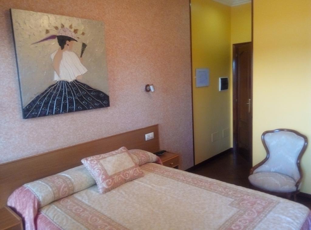 Hostal Residencia Bahia Laxe Εξωτερικό φωτογραφία