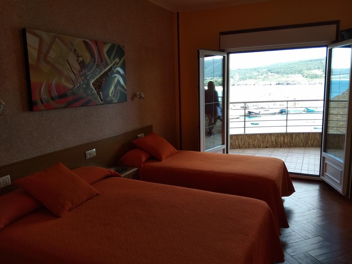 Hostal Residencia Bahia Laxe Εξωτερικό φωτογραφία