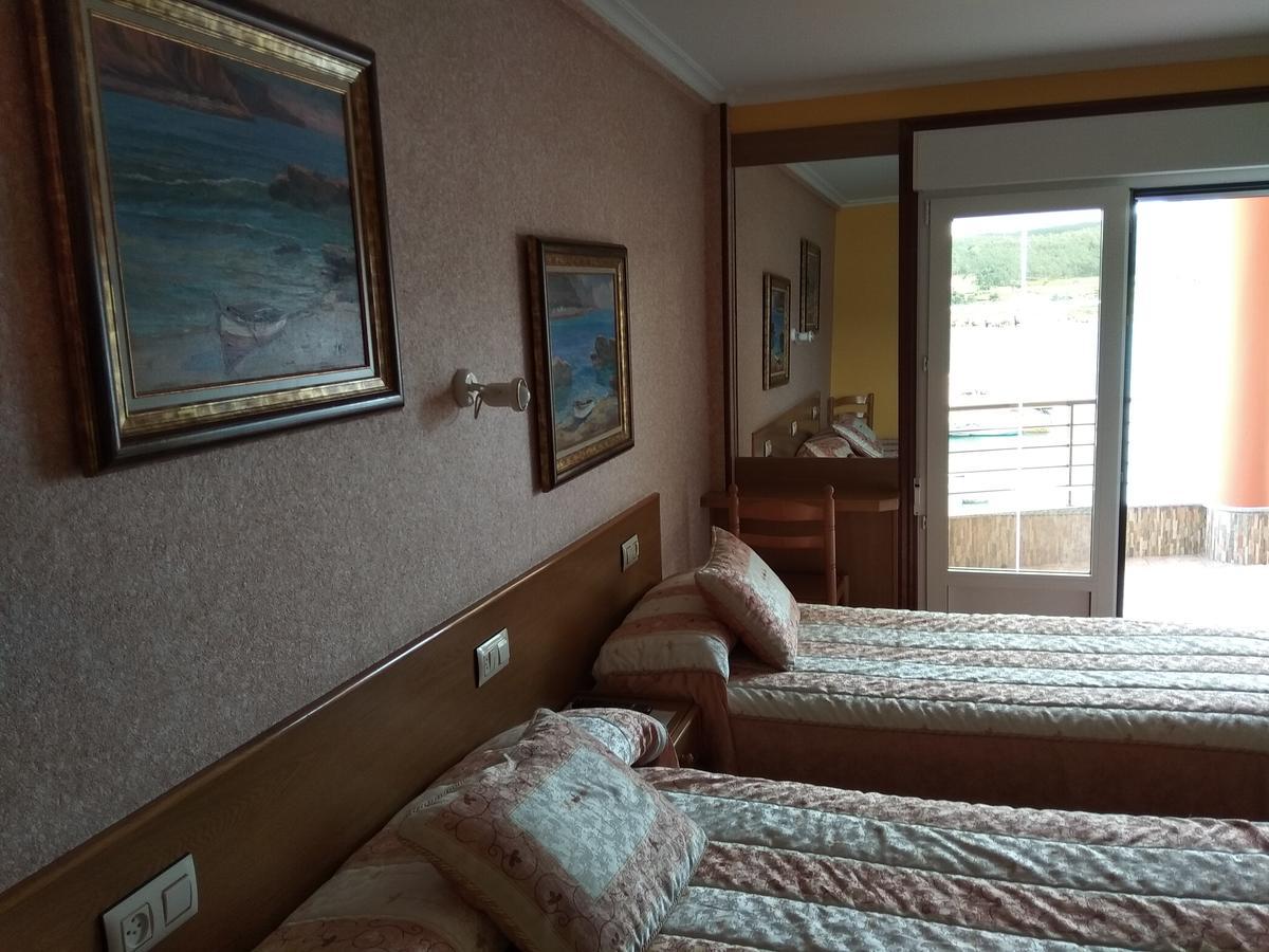 Hostal Residencia Bahia Laxe Εξωτερικό φωτογραφία