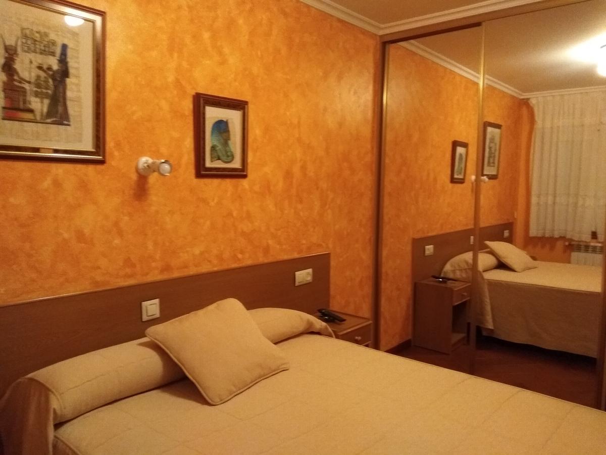 Hostal Residencia Bahia Laxe Εξωτερικό φωτογραφία