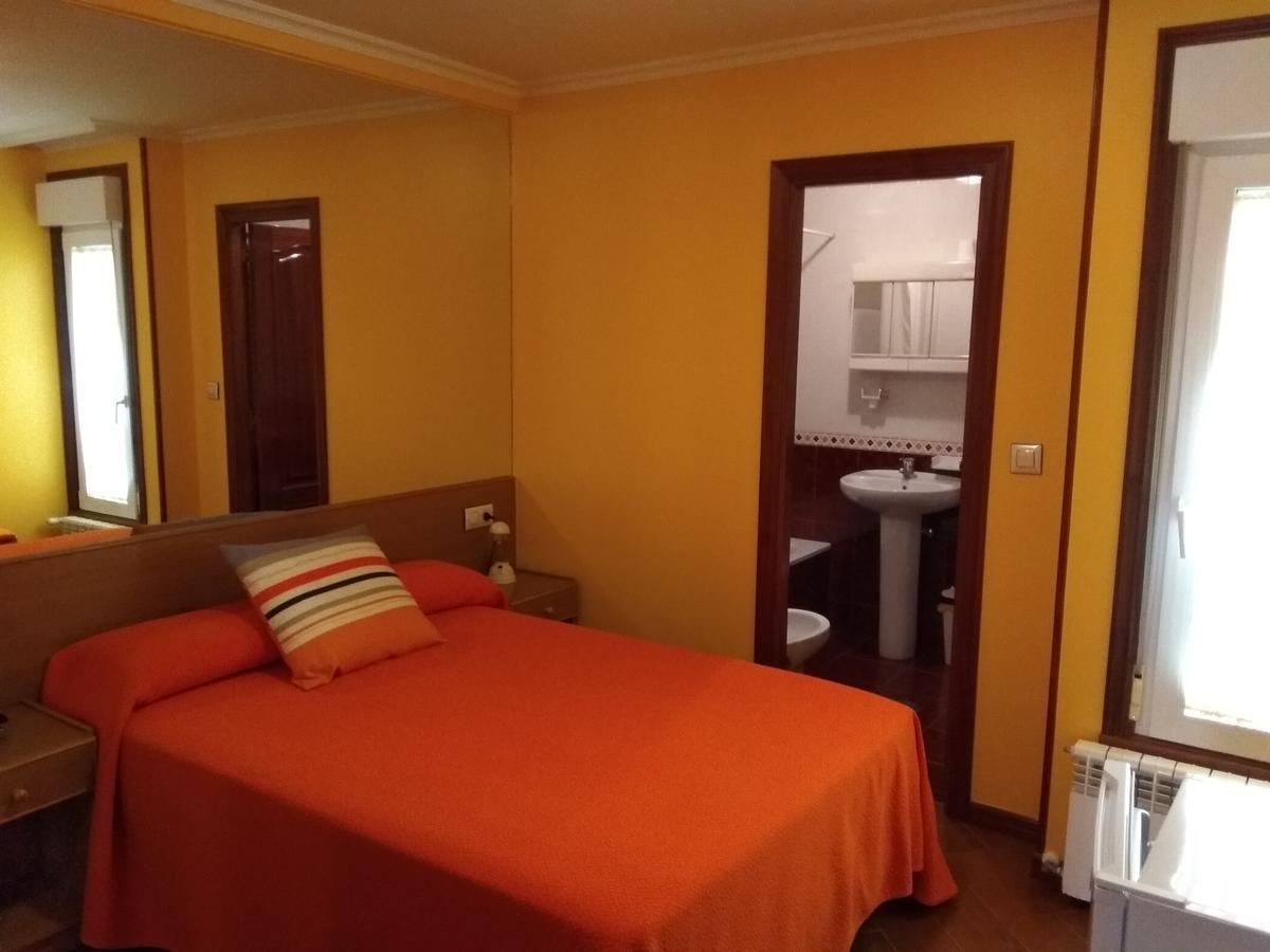 Hostal Residencia Bahia Laxe Εξωτερικό φωτογραφία
