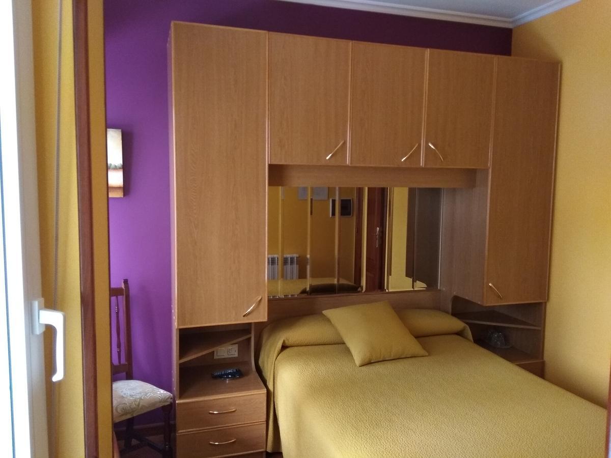 Hostal Residencia Bahia Laxe Εξωτερικό φωτογραφία