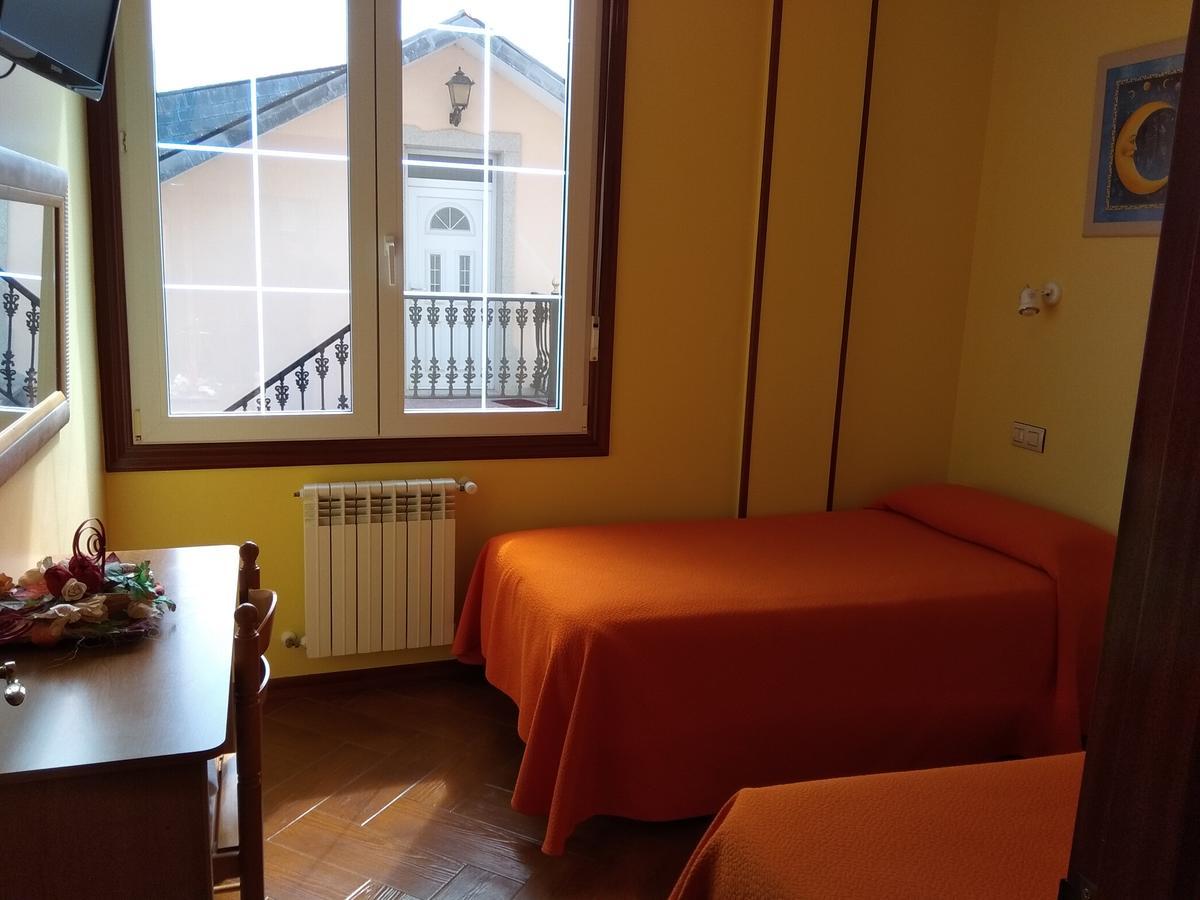 Hostal Residencia Bahia Laxe Εξωτερικό φωτογραφία